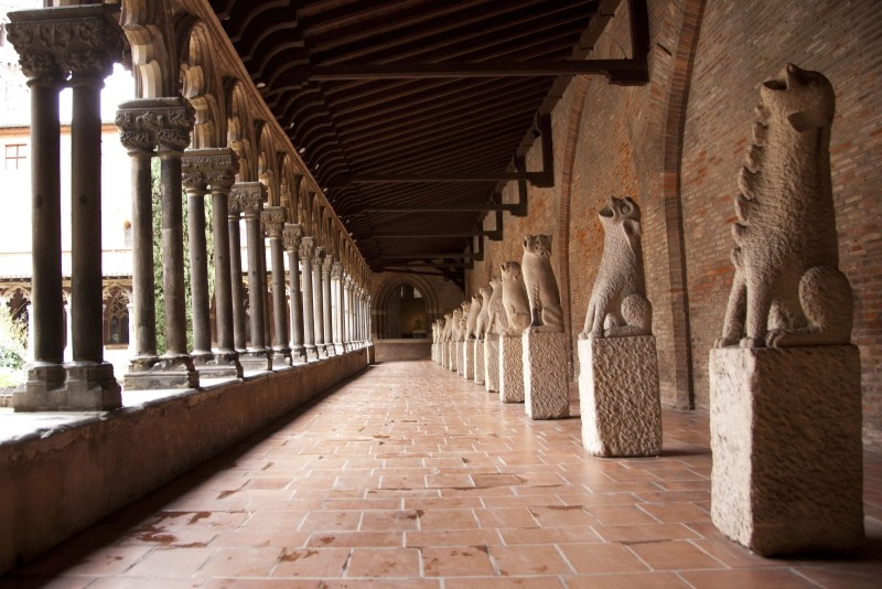 Illustration: le musée des Augustins à Toulouse, situé dans l ancien couvent des Augustins abandonné à la révolution française. Ce musée abrite d importantes collections de peintures et de sculptures