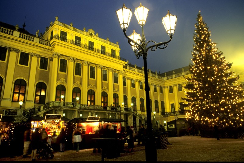 AUTRICHE - Marche de Noel - 16 novembre 2007 © Matthieu COLIN AUTRICHE - Marche de Noel - 16 novembre 2007 © Matthieu COLIN