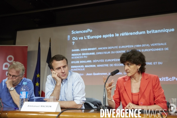 DEBAT BREXIT Emmanuel MACRON, avec Sylvie GOULARD, députée européenne, et Daniel COHN-BENDIT, ancien député européen à Paris à Sciences Po