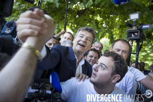 Arnaud Montebourg déclare sa candidature à Frangy en Bresse