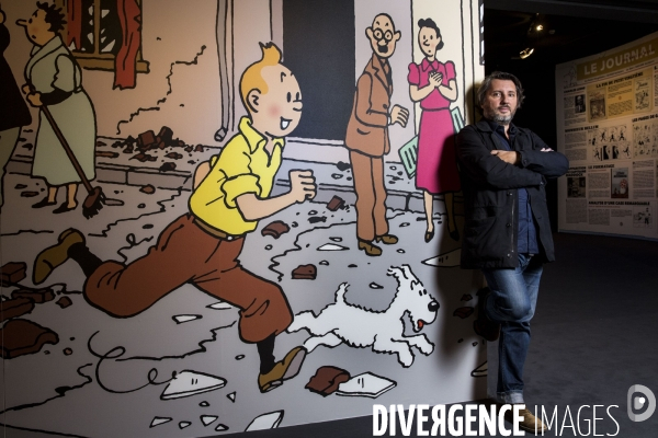 Le réalisateur Bruno Podalydès dans l expo consacrée à Hergé et Tintin au Grand Palais