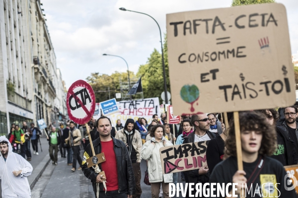 Manifestation contre les traités Tafta et Ceta