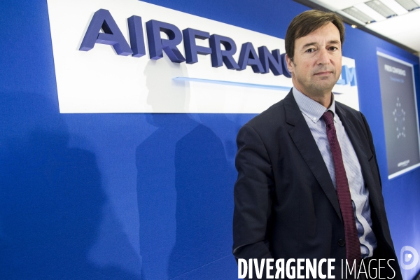 Jean-Marc Janaillac, PDG du groupe, dévoile son plan stratégique «Trust Together»,  la création d une nouvelle compagnie et la nomination de Franck TERNER, nouveau directeur général d Air France