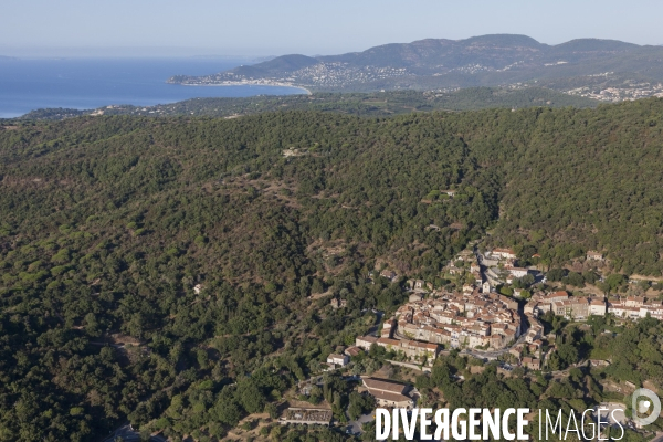 Vue aérienne du golfe de Saint Tropez