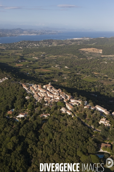 Vue aérienne du golfe de Saint Tropez