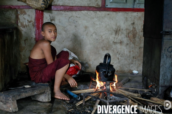 Jeune moine du Myanmar