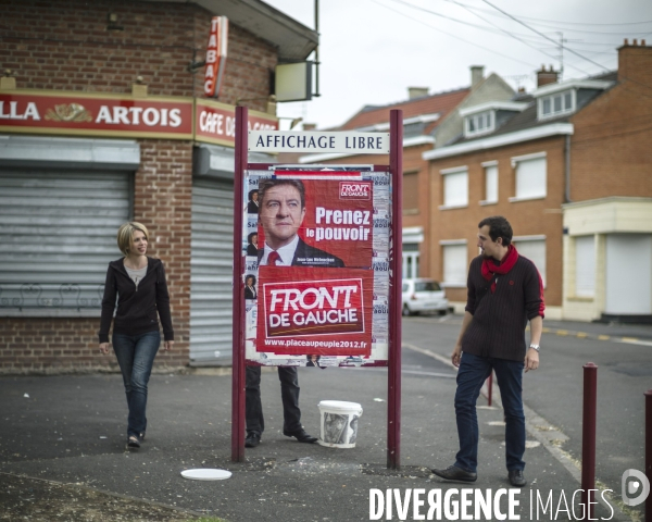 Campagne legislative de Jean-Luc Melenchon - collage d affiches