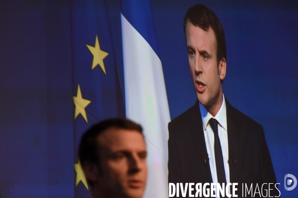 Emmanuel Macron présente son programme