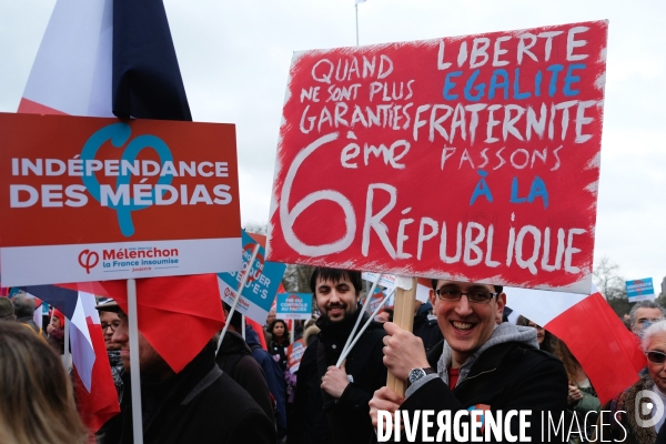 Marche pour la 6 eme republique des militants et sympathisans de jean-luc Melanchon