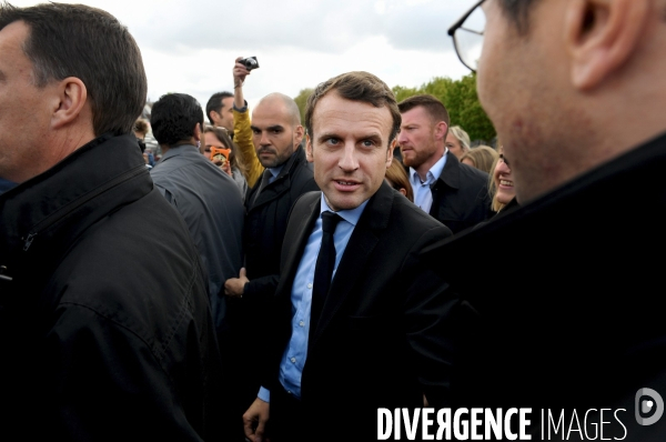 Emmanuel Macron dans les rues d Amiens