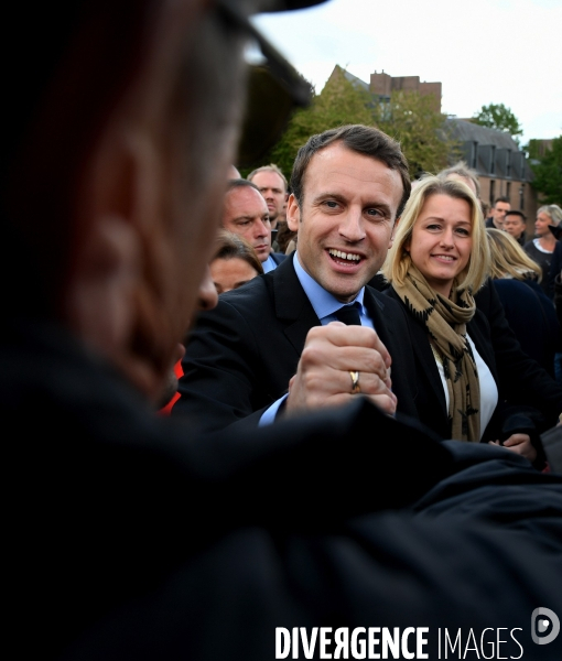 Emmanuel Macron dans les rues d Amiens