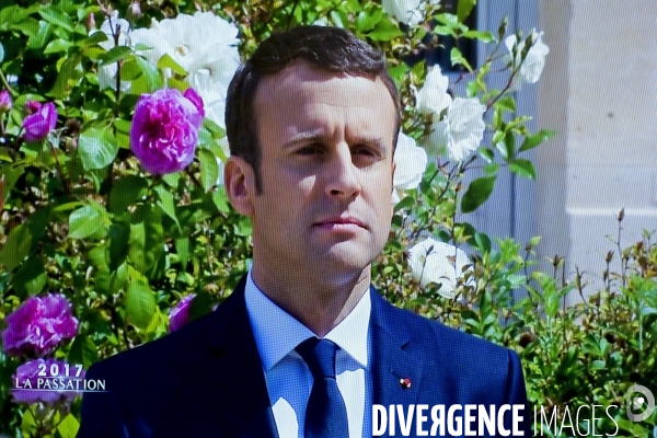 Emmanuel Macron, 8 eme president de la République dans les jardins de l  Elysee.Il n y a pas de rose sans epines .....