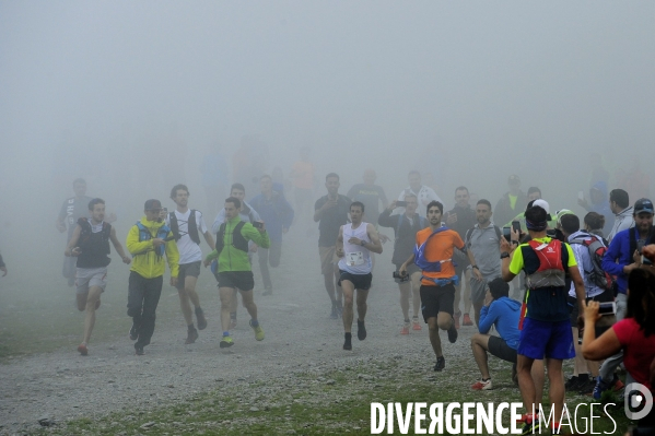 Kilian Jornet Burgada.  Arrivée Marathon du Mont Blanc 2017   1er