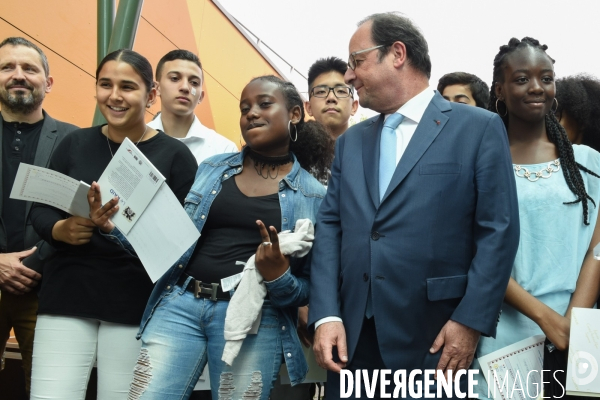 François Hollande au Collège Jean Vilar.