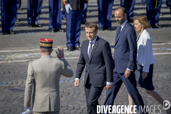 Emmanuel Macron présidede le défilé du 14 juillet en présence de Donald Trump