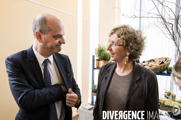 Muriel PENICAUD et Jean-Michel BLANQUER visitent un lycée hôtelier à Paris