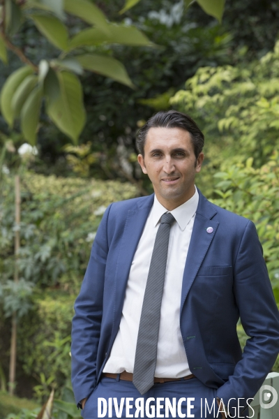 Julien aubert/candidat a la presidence de lr