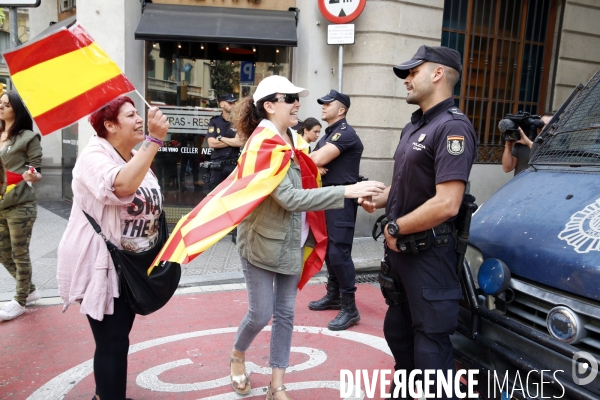 Barcelone 30-09 Manifestation Anti indépendantiste de la droite et de l extrème droite