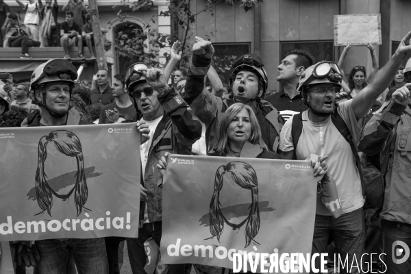 Barcelone. Manifestations et grève générale pour l indépendance de la Catalogne
