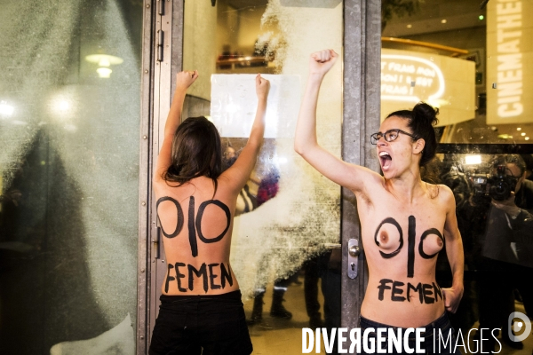 Manifestation féministe contre Roman POLANSKI