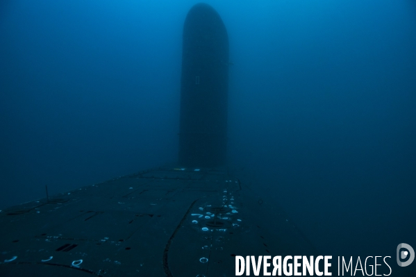 Exercice de sauvetage d un sous-marin militaire