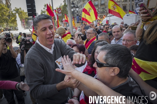 Les Unionistes Espagnols battent le pavé