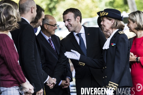 Déplacement d  Emmanuel Macron à Saclay