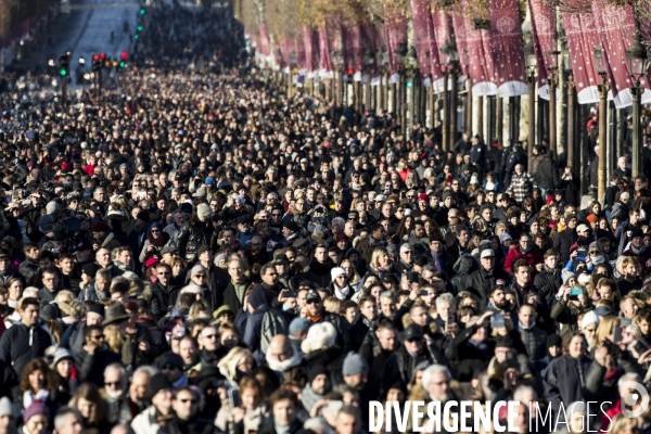Hommage national à Johnny HALLYDAY sur les Champs-Elysées