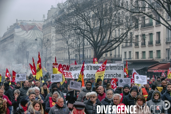 Grande manifestation des cheminots à Paris