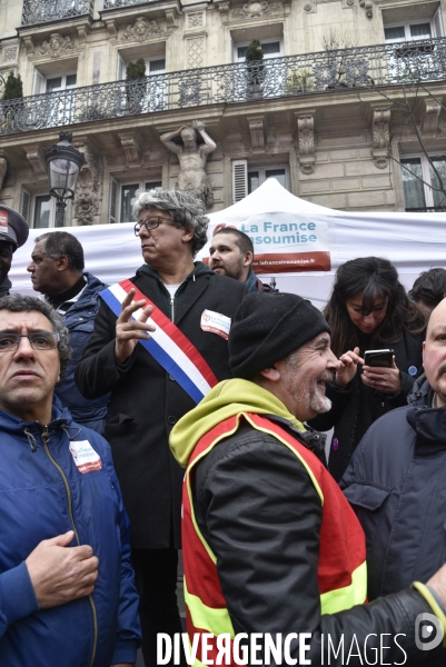 Manifestation nationale des fonctionnaires et cheminots à Paris.