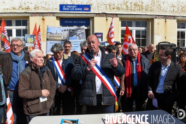 Grève SNCF. Déplacement unitaire de la gauche