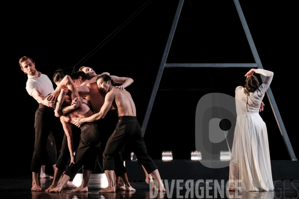 THE HEART OF MY HEART / Gil Carlos Harush /  Ballet de l Opéra national du Rhin