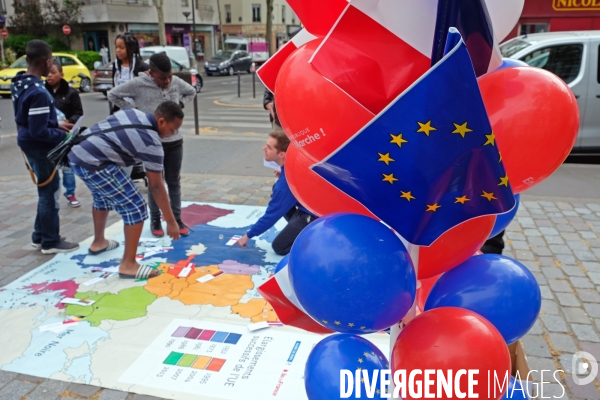 Jeunes militants d  En Marche et le projet europeen d Emmanuel Macron