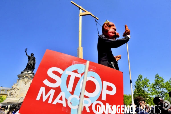 Protestation contre Le Président Emmanuel Macron.  Protest against President Emmanuel Macron.