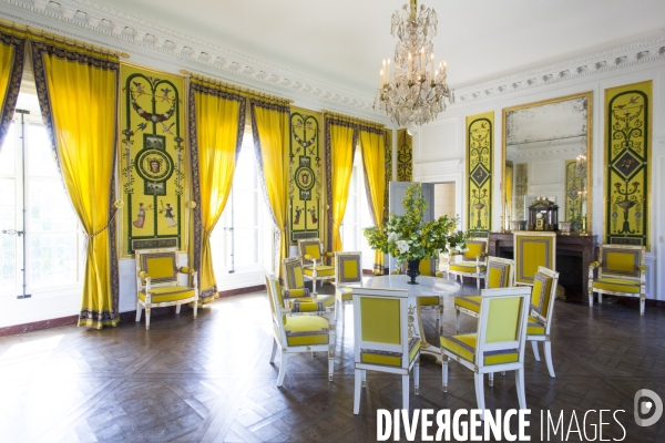 Ouverture après restauration et remeublement de la maison de la reine à Versailles