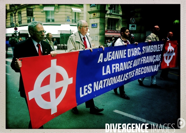 Défilé du Parti Nationaliste Français pour rendre hommage à Jeanne d Arc