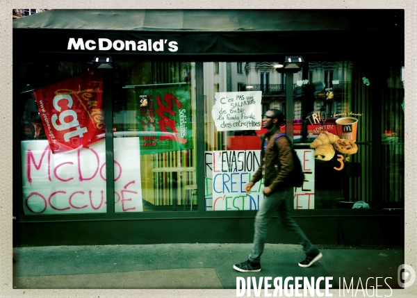 Greve et Occupation du McDonald s du boulevard de Magenta