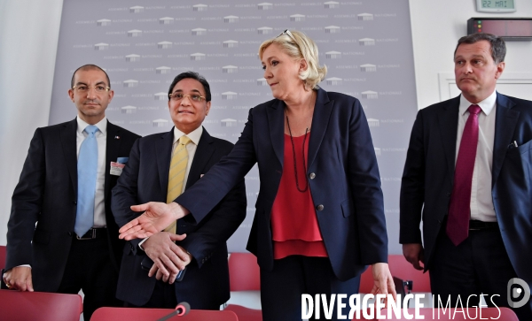 Conference de presse de Marine Le Pen avec Abderrahim Ali