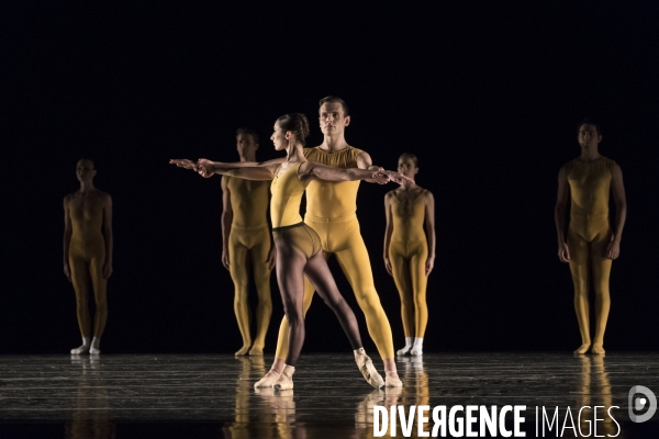 ARTIFACT SUITE - William Forsythe - Compania nacional de danza de Espana