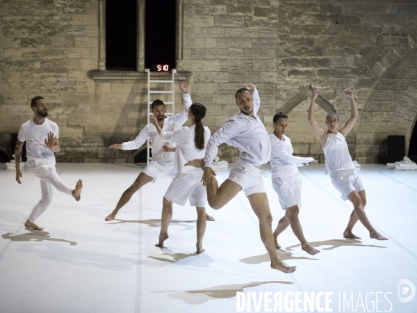 Festival d Avignon 2018 - STORY WATER de Emanuel Gat