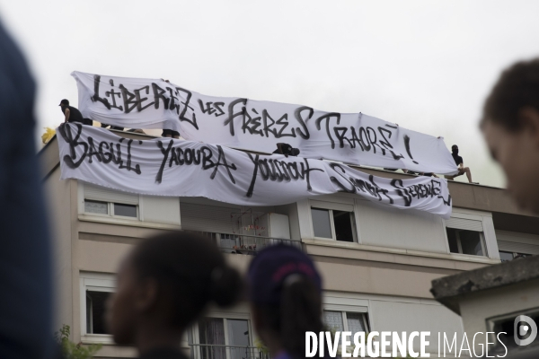Marche blanche pour réclamer « justice pour Adama Traoré  