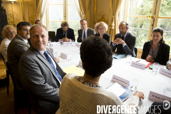Le premier ministre Edouard PHILIPPE reçoit les partenaires sociaux à Matignon.