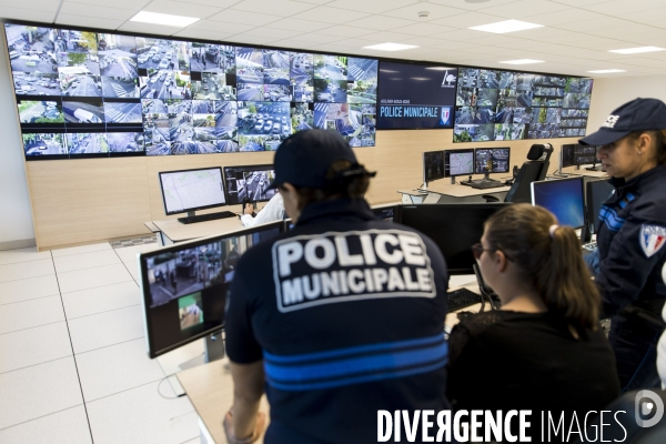 Salle de controle de la police municipale d  Aulnay-sous-Bois.