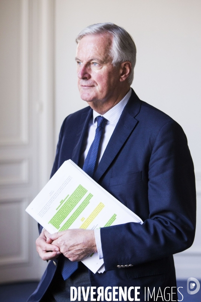 Portrait de Michel BARNIER dans les bureaux de la Commission Européenne à Paris.