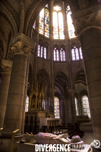 La basilique cathédrale de Saint-Denis, le cimetière des rois et reines de France.