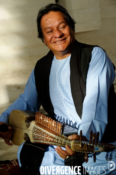 AFGHANISTAN : Traditions des luth rubab et tambour zerbaghali