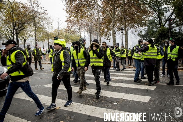 Gilets Jaunes sur les Champs Elysees - 24.11.2018