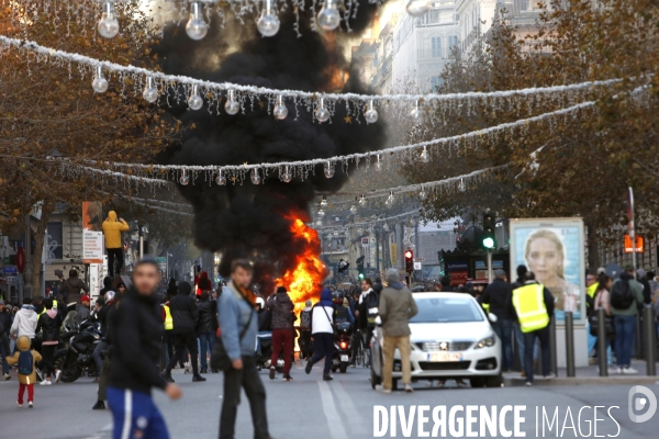 Manifestations et affrontements Marseille