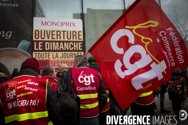 Manifestation de la CGT contre le travail le dimanche.