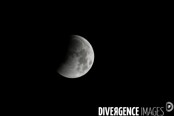 Eclipse totale de Lune dans la nuit du dimanche 20 au lundi 21 janvier 2019 en France,